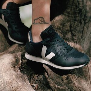 Veja SDU TPU B-Mesh Black White Sneakers Sz 39, W8, M6